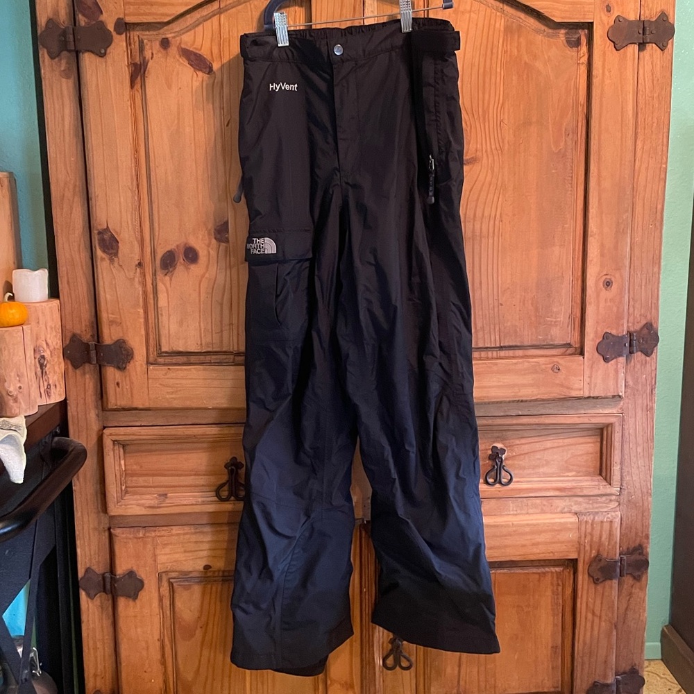 North Face HyVent Un-insulated waterproof snow pants black, size small